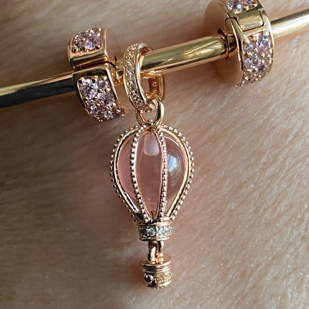 Authentic Pandora hot air balloon in rose gold.